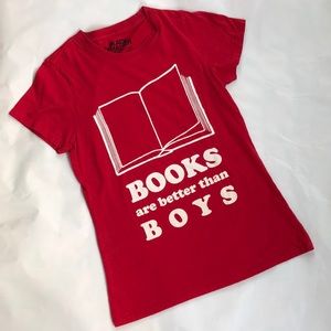 Book are better than boys Tee